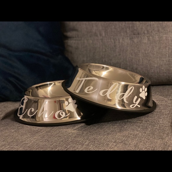 Personalized pet bowls - set of 2!! - Picture 2 of 6